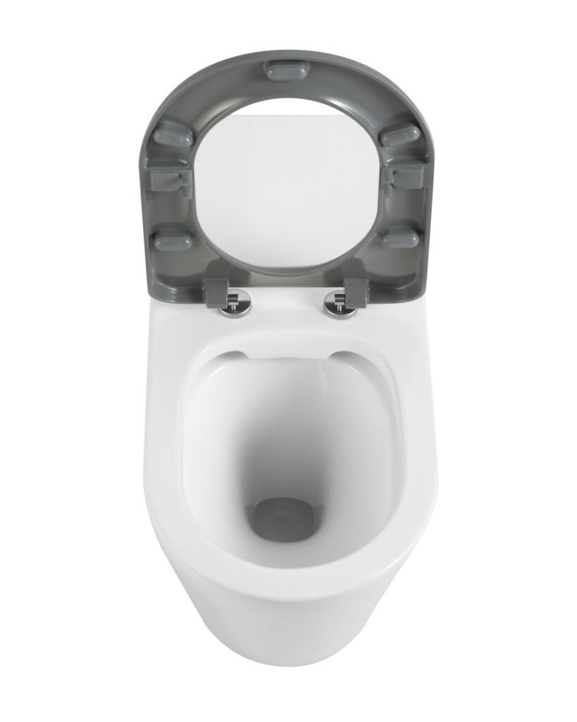Sheng Ge 3368 vitreous china sanitaryware, studio product photograph